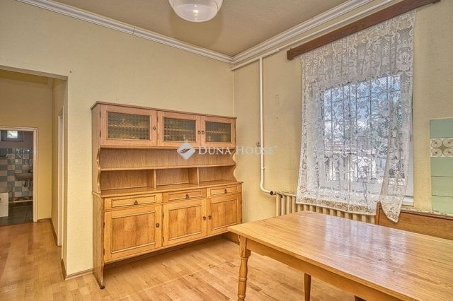 Eladó családi ház, Vecsésen 82 M Ft, 3 szobás