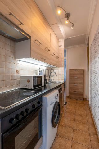 Eladó panellakás, Székesfehérvárott 57 M Ft, 4 szobás