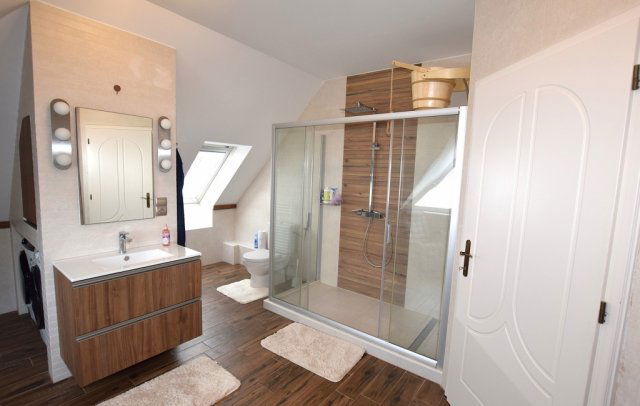 Kiadó családi ház, albérlet, Debrecenben 800 E Ft / hó