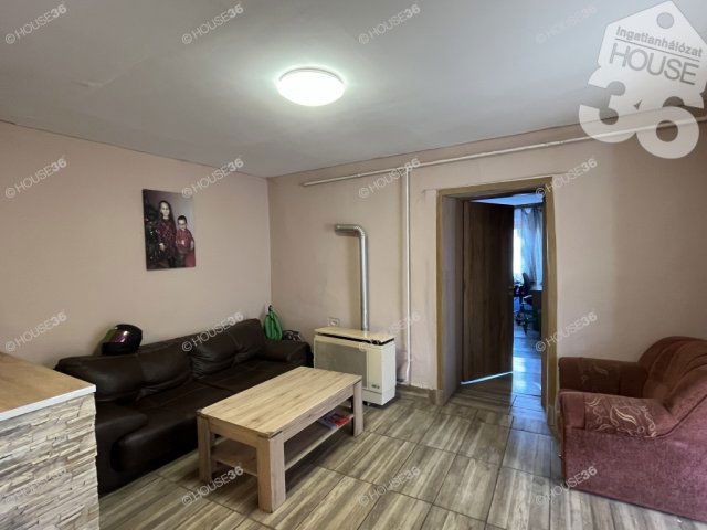 Eladó családi ház, Lajosmizsén 52 M Ft, 5 szobás