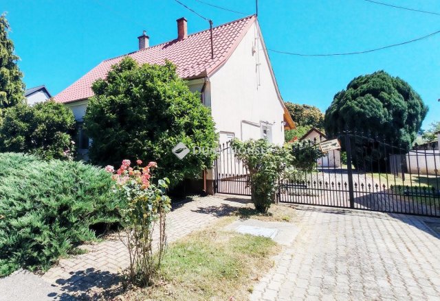 Eladó családi ház, Csurgón 48 M Ft, 3 szobás