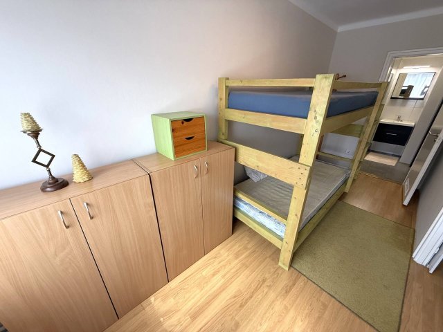 Kiadó téglalakás, albérlet, Pécsett 220 E Ft / hó, 1+1 szobás