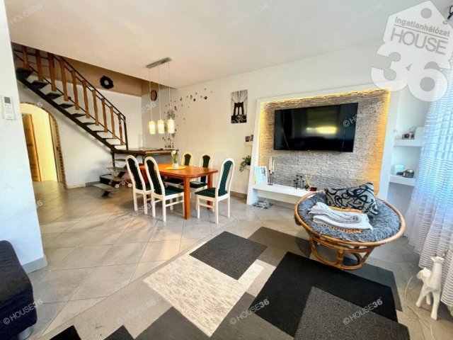 Eladó családi ház, Kecskeméten 66.9 M Ft, 4 szobás