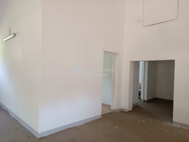 Eladó ipari ingatlan, Pilismaróton 89.99 M Ft