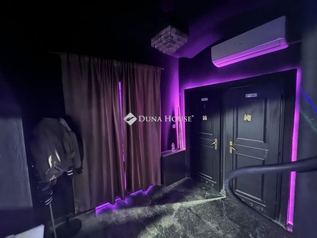 Eladó üzlethelyiség, Budapesten, VIII. kerületben 110 M Ft