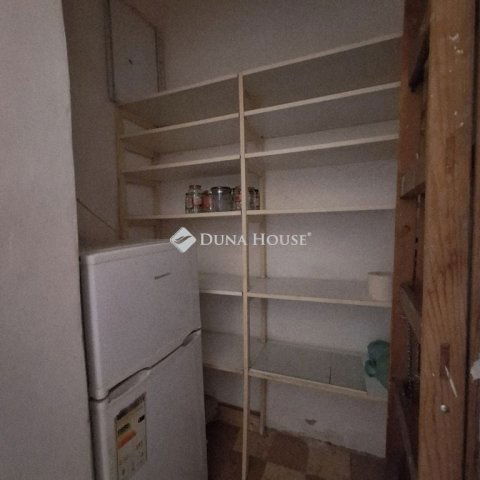 Eladó téglalakás, Budapesten, VIII. kerületben 59.9 M Ft