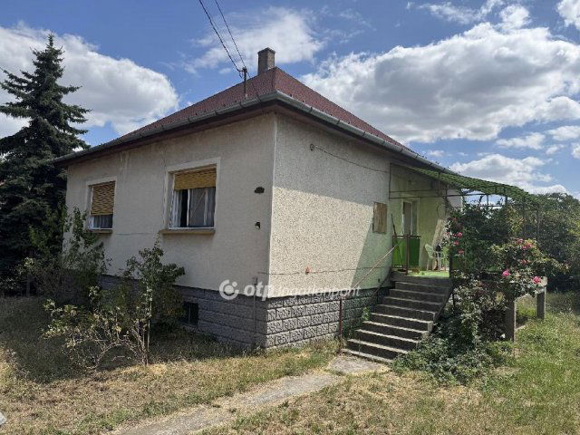 Eladó családi ház, Dunavarsányban 83 M Ft, 2 szobás