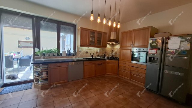 Eladó családi ház, Bocskaikerten 139 M Ft, 5 szobás