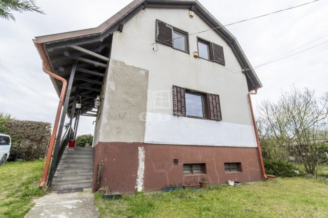 Eladó családi ház, Turán 31.99 M Ft, 2+2 szobás
