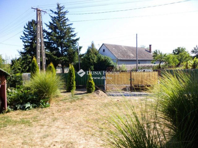 Eladó családi ház, Vereben 29.7 M Ft, 2 szobás