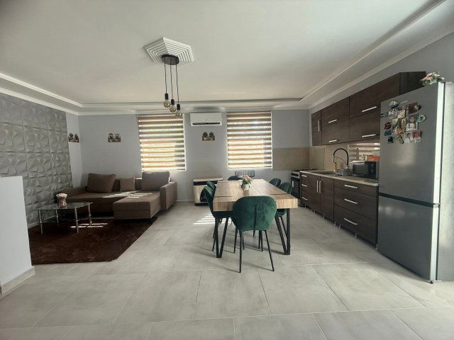 Eladó családi ház, Szegeden 105 M Ft, 3 szobás