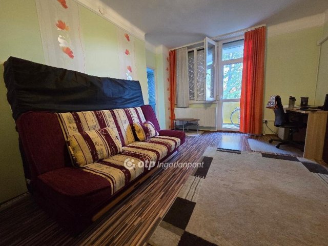 Kiadó téglalakás, albérlet, Debrecenben 200 E Ft / hó, 2 szobás