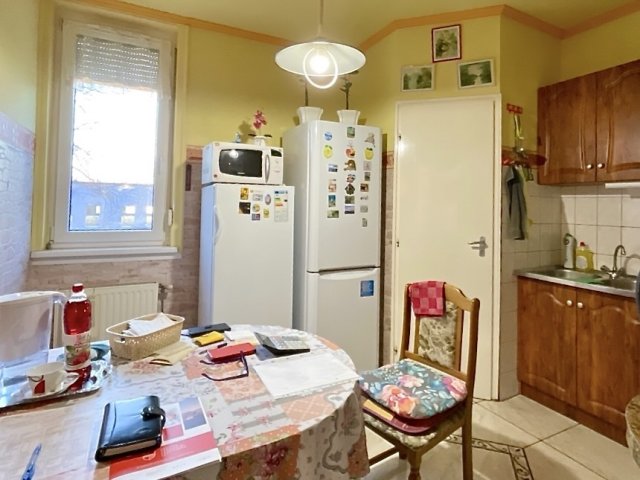 Eladó téglalakás, Kiskunhalason 5.9 M Ft, 2 szobás