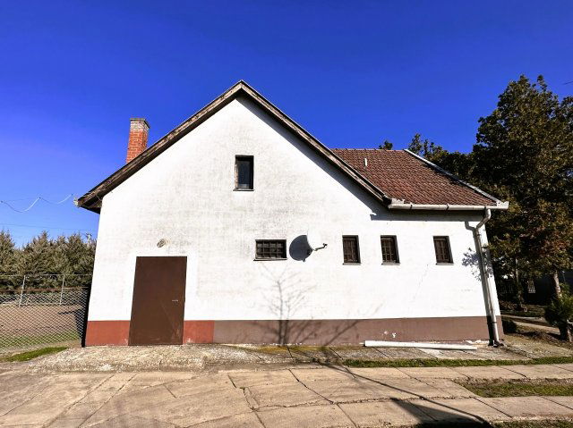 Eladó üzlethelyiség, Sarkadon 17.9 M Ft / költözzbe.hu