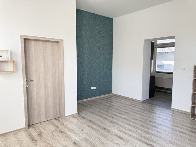 Eladó téglalakás, Budapesten, XV. kerületben 52 M Ft, 2 szobás