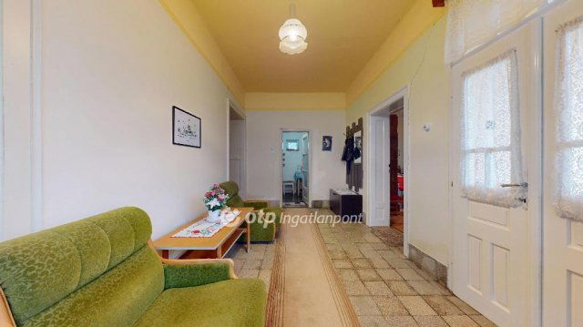 Eladó családi ház, Ópályin 23 M Ft, 3 szobás
