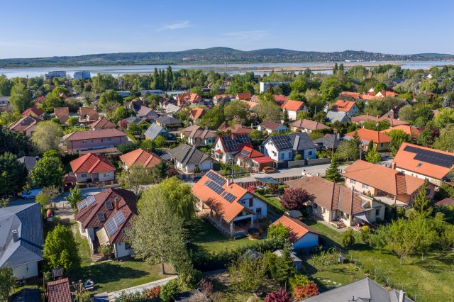 Eladó családi ház, Gárdonyban 159 M Ft, 7 szobás