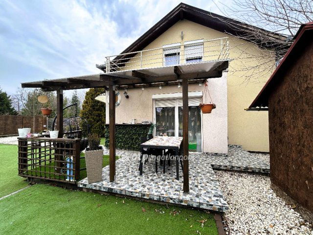 Eladó téglalakás, Gyömrőn 99.9 M Ft, 3+1 szobás