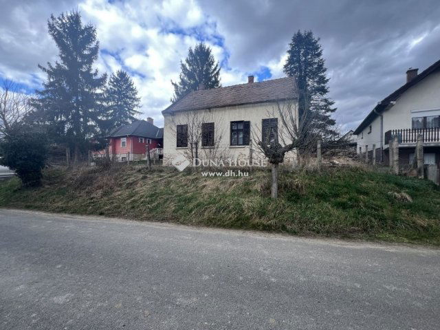 Eladó családi ház, Zalaegerszegen 21.9 M Ft, 2 szobás