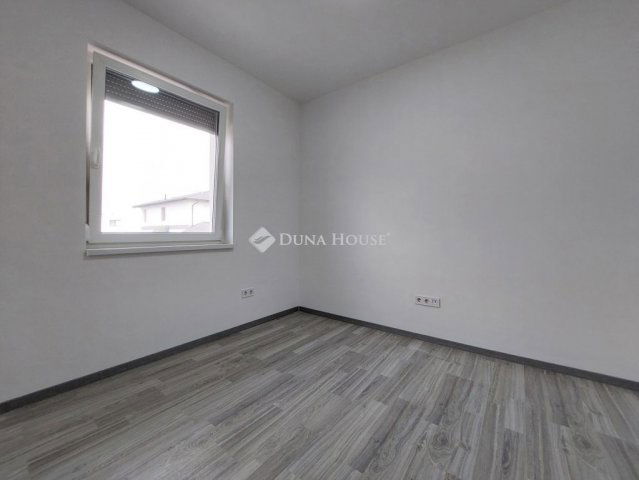 Eladó sorház, Budapesten, XVIII. kerületben 139.9 M Ft, 4 szobás