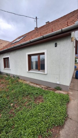 Eladó családi ház, Gödöllőn 87.9 M Ft, 3 szobás