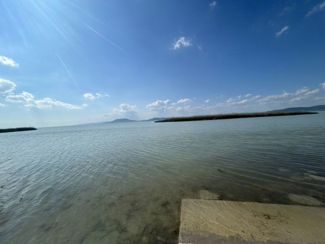 Eladó családi ház, Balatonbogláron 145 M Ft, 8+4 szobás