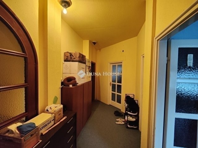 Eladó ikerház, Vecsésen 105 M Ft, 6 szobás