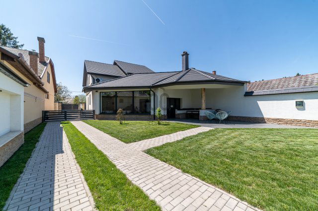 Eladó családi ház, Makón 139 M Ft, 4 szobás