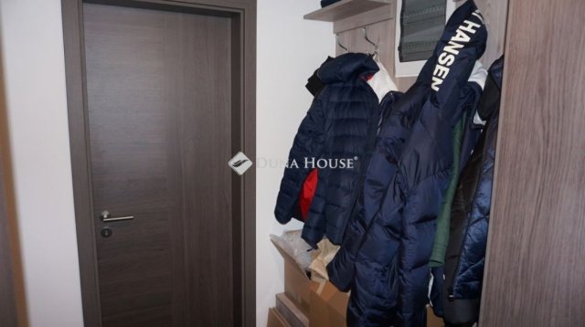 Eladó családi ház, Zalaegerszegen 120 M Ft, 6 szobás