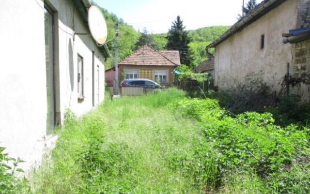 Eladó családi ház, Ózdon 3.7 M Ft, 1+1 szobás