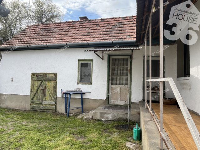Eladó családi ház, Ágasegyházán 34 M Ft, 3 szobás