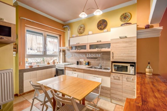 Eladó családi ház, Budapesten, XVIII. kerületben 84.9 M Ft