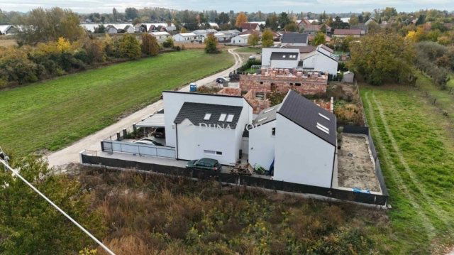 Eladó téglalakás, Ráckevén 63.5 M Ft, 3 szobás