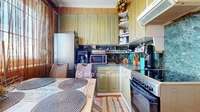 Eladó panellakás, Nyíregyházán 38 M Ft, 2 szobás