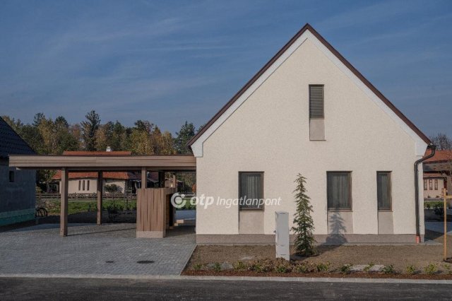 Eladó családi ház, Lentiben 123.1 M Ft, 2+2 szobás