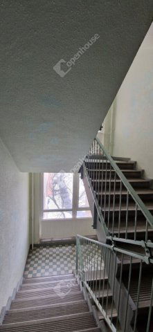 Eladó panellakás, Győrött 54.99 M Ft, 3+2 szobás