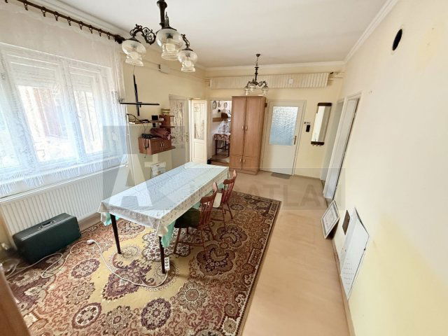 Eladó családi ház, Szegeden 85.9 M Ft, 5 szobás