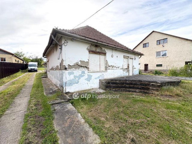 Eladó családi ház, Miskolcon 36.9 M Ft, 5 szobás