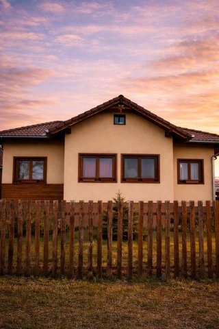 Eladó családi ház, Gödöllőn 194.99 M Ft, 5+1 szobás