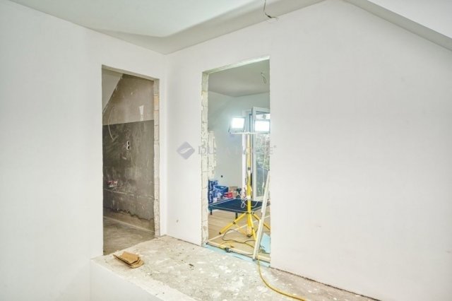 Eladó ikerház, Budapesten, XVIII. kerületben 135.5 M Ft, 5 szobás