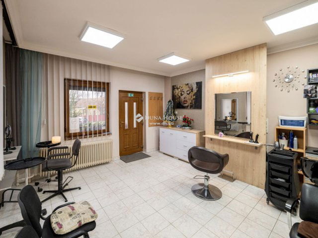 Eladó családi ház, Újfehértón 106 M Ft, 4 szobás