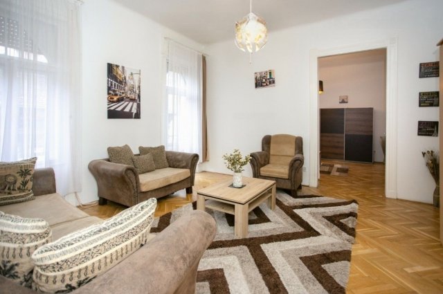 Kiadó téglalakás, albérlet, VIII. kerületben, Práter utcában
