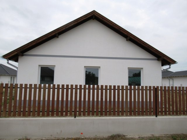 Eladó ikerház, Inárcson 89 M Ft, 4 szobás / költözzbe.hu