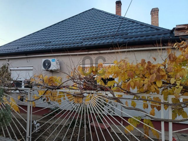 Eladó családi ház, Dunaföldváron 48.7 M Ft, 3 szobás