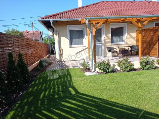 Kiadó családi ház, albérlet, XVIII. kerületben, Ady Endre utcában