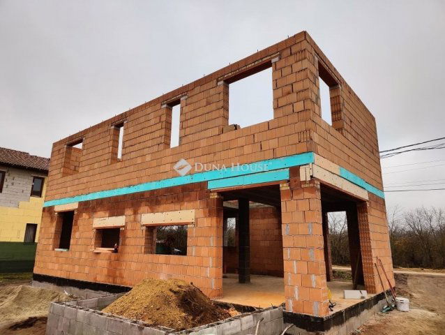 Eladó családi ház, Budapesten, XVIII. kerületben 149.9 M Ft