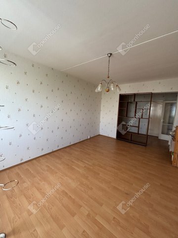 Eladó panellakás, Győrött 42.9 M Ft, 2 szobás
