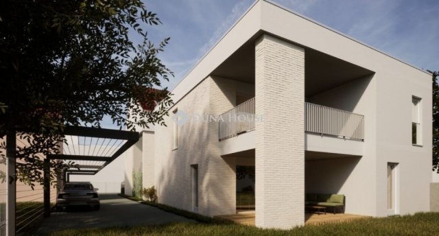 Eladó téglalakás, Pécsett 109.758 M Ft, 3 szobás