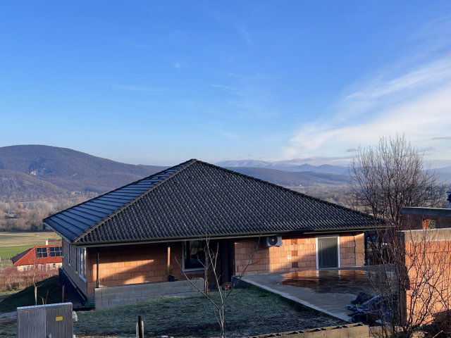 Eladó családi ház, Esztergomban 145 M Ft, 4 szobás