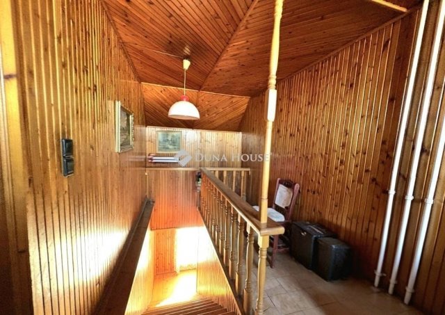 Eladó családi ház, Ócsán 84.9 M Ft, 5 szobás